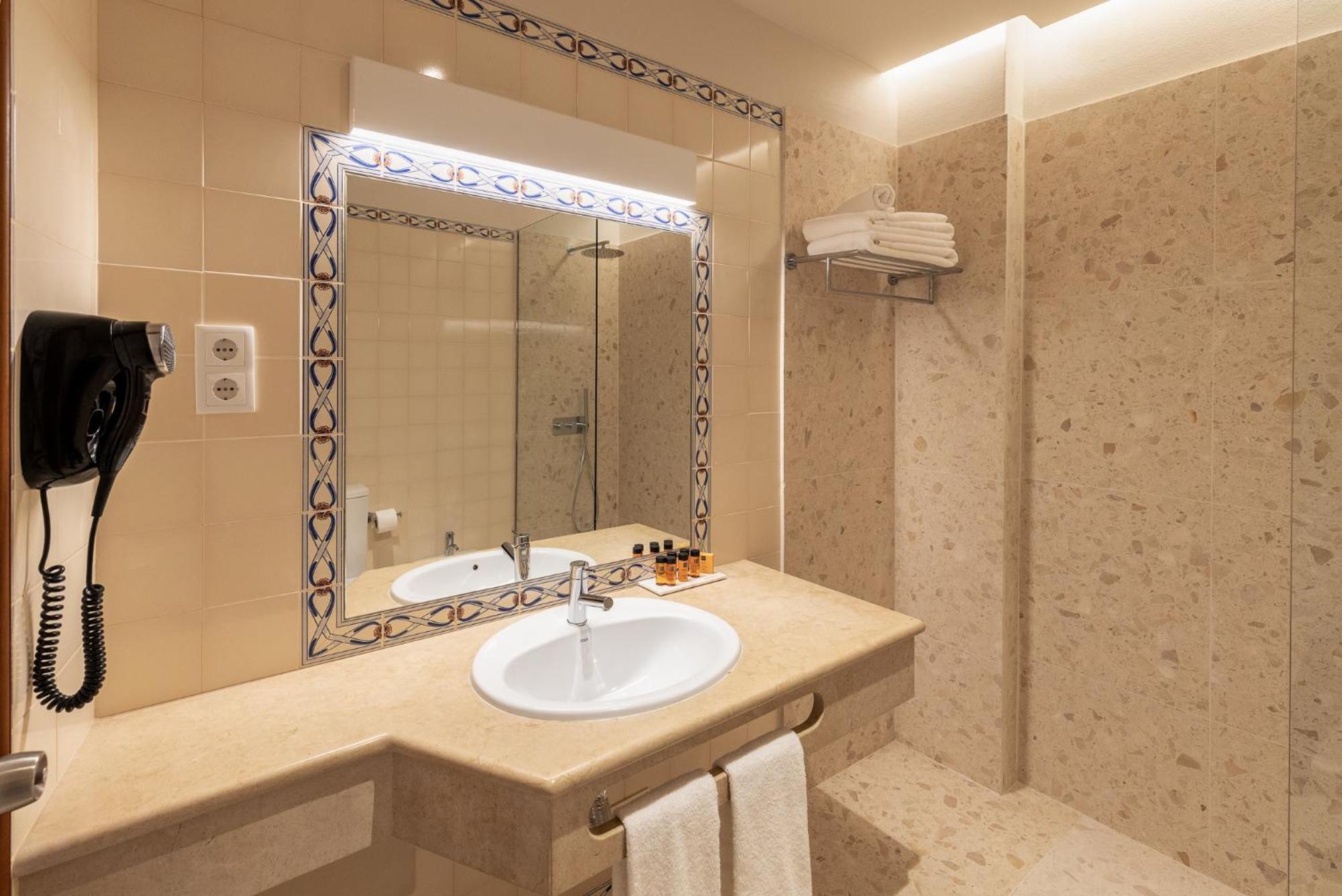 Quarto Twin Frente Mar